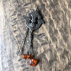 Vintage Amber Stick Pin